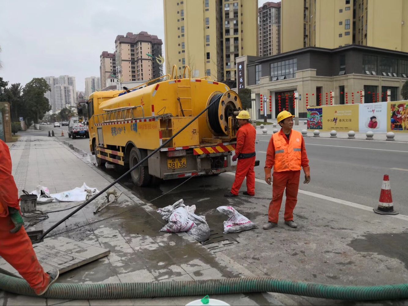 北湖排污管道清淤-管道清洗